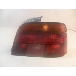 BMW E39 SEDAN LAMPA PRAWY TYŁ TYLNA 8358032