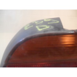 BMW E39 SEDAN LAMPA PRAWY TYŁ TYLNA 8358032