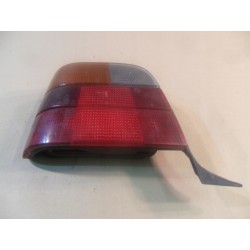 BMW 3 E36 SEDAN LAMPA LEWY TYŁ TYLNA