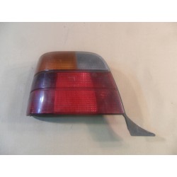 BMW 3 E36 SEDAN LAMPA LEWY TYŁ TYLNA
