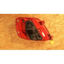 RENAULT CLIO III LIFT LAMPA TYLNA TYŁ PRAWA 8200776050
