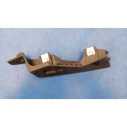 SYCV026G-024-02 ŚLIZG BŁOTNIKA LEWY PRZÓD MOCOWANIE VW PASSAT B6