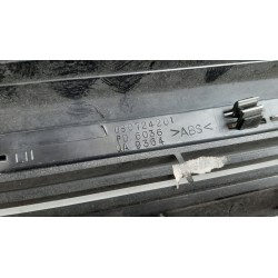 KIERUNKOWSKAZ NERKA LEWA GRILL NISSAN MICRA K12