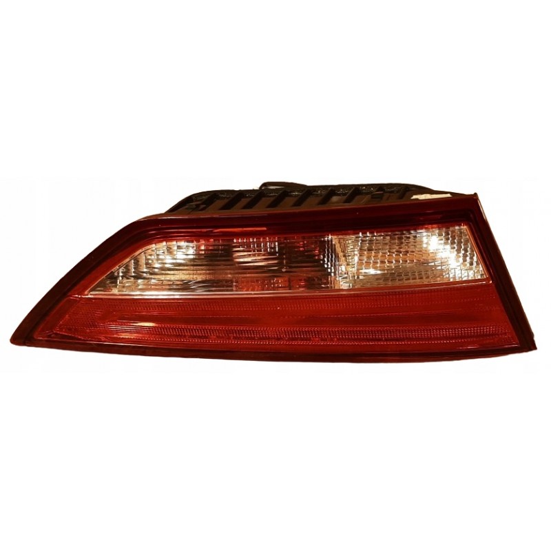 SEAT LEON III LAMPA LEWA TYŁ TYLNA W KLAPĘ