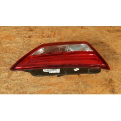 SEAT LEON III LAMPA LEWA TYŁ TYLNA W KLAPĘ