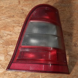 MERCEDES W168 LAMPA TYLNA TYŁ PRAWA