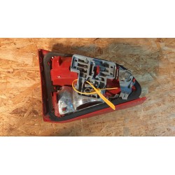 LAMPA PRAWY TYŁ W KLAPE AUDI A4 B8 21968002