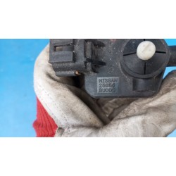 SILNICZEK REGULACJI LAMPY REFLEKTORA PRZÓD 26056BU000 NISSAN ALMERA TINO