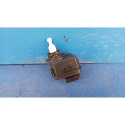 SILNICZEK REGULACJI LAMPY PRZÓD 3B0941295B AUDI A3 OCTAVIA I VW PASSAT B5
