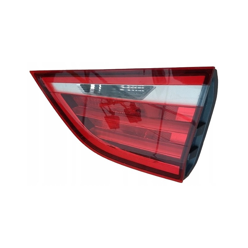 BMW F46 LCI LAMPA PRAWA TYŁ TYLNA W KLAPĘ 7329792