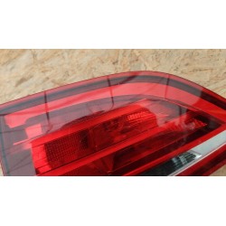 BMW F46 LCI LAMPA PRAWA TYŁ TYLNA W KLAPĘ 7329792