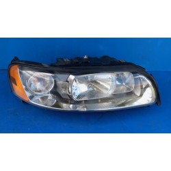 LAMPA REFLEKTOR PRZOD PRAWY PRAWA VOLVO XC70 V70 XENON 30698848 EUROPA