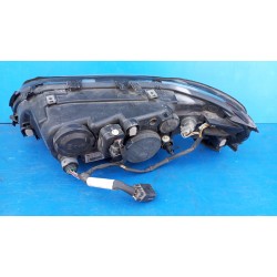 LAMPA REFLEKTOR PRZOD PRAWY PRAWA VOLVO XC70 V70 XENON 30698848 EUROPA