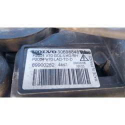 LAMPA REFLEKTOR PRZOD PRAWY PRAWA VOLVO XC70 V70 XENON 30698848 EUROPA