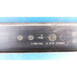 BMW 3 E36 CABRIO LISTWA TYLNEGO ZDERZAKA ŚRODKOWA 1960725