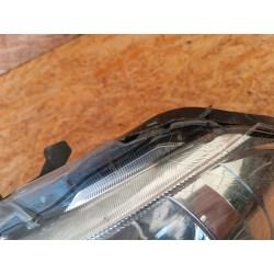 LAMPA PRAWY PRZÓD EU 81110-02A40 TOYOTA AURIS I LIFT