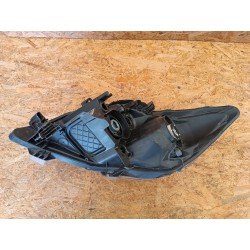 LAMPA PRAWY PRZÓD EU 81110-02A40 TOYOTA AURIS I LIFT