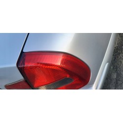 LAMPA TYLNA PRAWA MITSUBISHI CARISMA HB LIFT EU