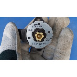 3B7941295 SILNICZEK REGULACJI XENON VW PASSAT B5 LIFT 8352206 BMW E60