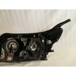 LAMPA PRAWY PRZÓD SUBARU FORESTER III 2008- EU