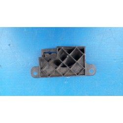 2108690114 MERCEDES E-KLASA W210 UCHWYT SPRYSKIWACZA REFLEKTORA PRAWY