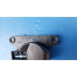 2108690114 MERCEDES E-KLASA W210 UCHWYT SPRYSKIWACZA REFLEKTORA PRAWY