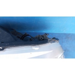 LAMPA PRAWY PRZÓD SOCZEWKA LED EU PEUGEOT 208 LIFT