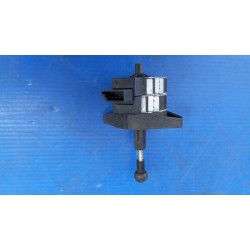 SILNICZEK REGULACJI XENON AUDI A3 8P ALFA ROMEO 147 VW GOLF V 480941293A