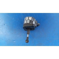 SILNICZEK REGULACJI XENON AUDI A3 8P ALFA ROMEO 147 VW GOLF V 480941293A