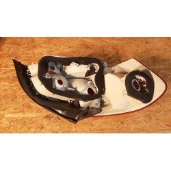 BMW E82 E88 6924520 LAMPA PRAWY TYŁ