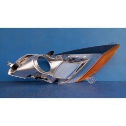 ODBŁYŚNIK ŚRODEK LAMPY OBUDOWA LAMPA PRAWY PRZÓD XENON OPEL INSIGNIA A