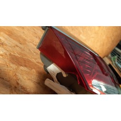 LAMPA TYŁ TYLNA PRAWA W KLAPĘ HYUNDAI I40 KOMBI 924043Z001