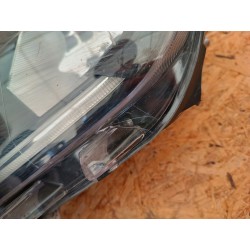 LAMPA LEWY PRZÓD REFLEKTOR EU 260609367R DACIA DUSTER II 2015- LED