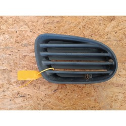 MR153416 KRATKA ZDERZAKA GRILLA PRAWA PRZÓD MITSUBISHI CARISMA