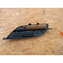 ATRAPA KRATKA ZDERZAKA PRAWA NISSAN ALMERA TINO 62320BU000 62316BU100