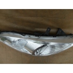LAMPA PRAWY PRZÓD REFLEKTOR EU SUZUKI SWIFT V 5 MK7 2010-