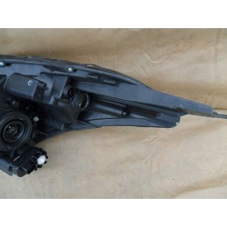 LAMPA PRAWY PRZÓD REFLEKTOR EU SUZUKI SWIFT V 5 MK7 2010-