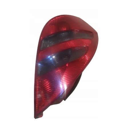 MERCEDES A KLASA W169 LAMPA PRAWY TYŁ TYLNA