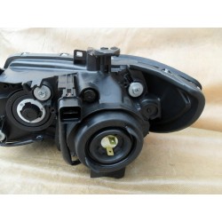 LAMPA PRAWY PRZÓD REFLEKTOR EU MITSUBISHI OUTLANDER I 2003-