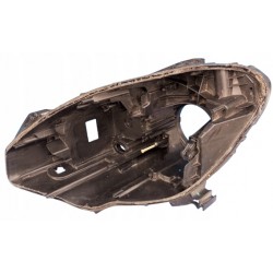 KLOSZ OBUDOWA LAMPY LEWY PRZÓD XENON A2468201561 MERCEDES B KLASA W246