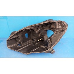 KLOSZ OBUDOWA LAMPY LEWY PRZÓD XENON A2468201561 MERCEDES B KLASA W246