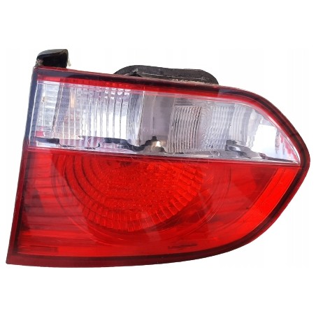 LAMPA PRAWY TYŁ W KLAPE VOLKSWAGEN GOLF VI EU