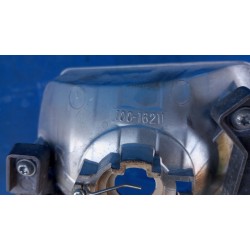 OBUDOWA RAMKA LAMPY LEWY PRZÓD ODBŁYŚNIK SOCZEWKA 100-16211 VOLVO FH12 FM