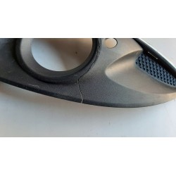 ZAŚLEPKA HALOGENU ZDERZAKA PRAWA OPEL CORSA D