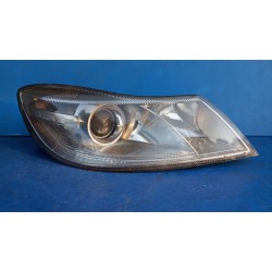 LAMPA PRAWY PRZÓD SOCZEWKA XENON 1Z2941016F UK ANGLIK SKODA OCTAVIA II LIFT