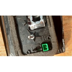 LAND ROVER DISCOVERY SPORT L550 LAMPA TYLNA TYŁ PRAWA W KLAPĘ FK72-13192-BH