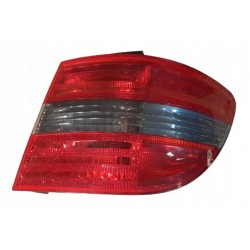 LAMPA PRAWY TYŁ A1698200377 MERCEDES W245