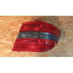 LAMPA PRAWY TYŁ A1698200377 MERCEDES W245