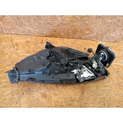 LAMPA PRAWY PRZÓD 1077376-50-B TESLA MODEL 3 LED