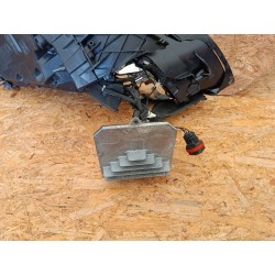 LAMPA PRAWY PRZÓD 1077376-50-B TESLA MODEL 3 LED